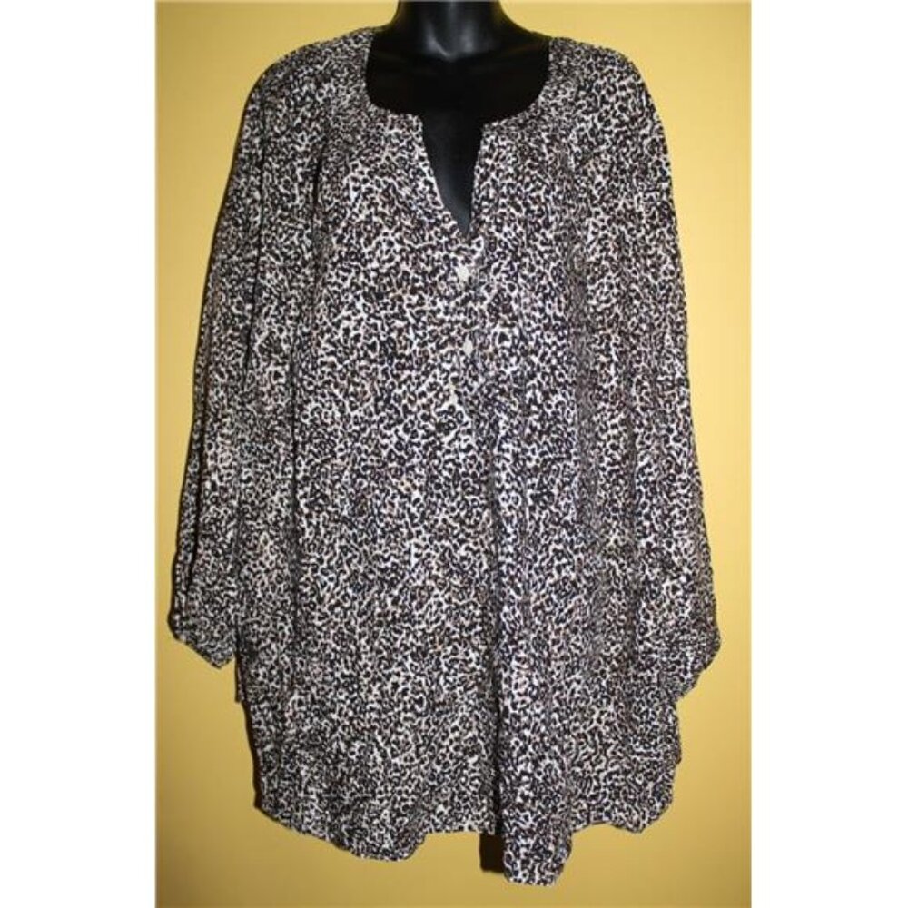 Old Navy 4x Plus Animal Print Blouse with Long Sleeves Notch Neckline